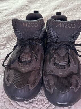Nike Kids' Black Air200 Lace-Up Sneakers